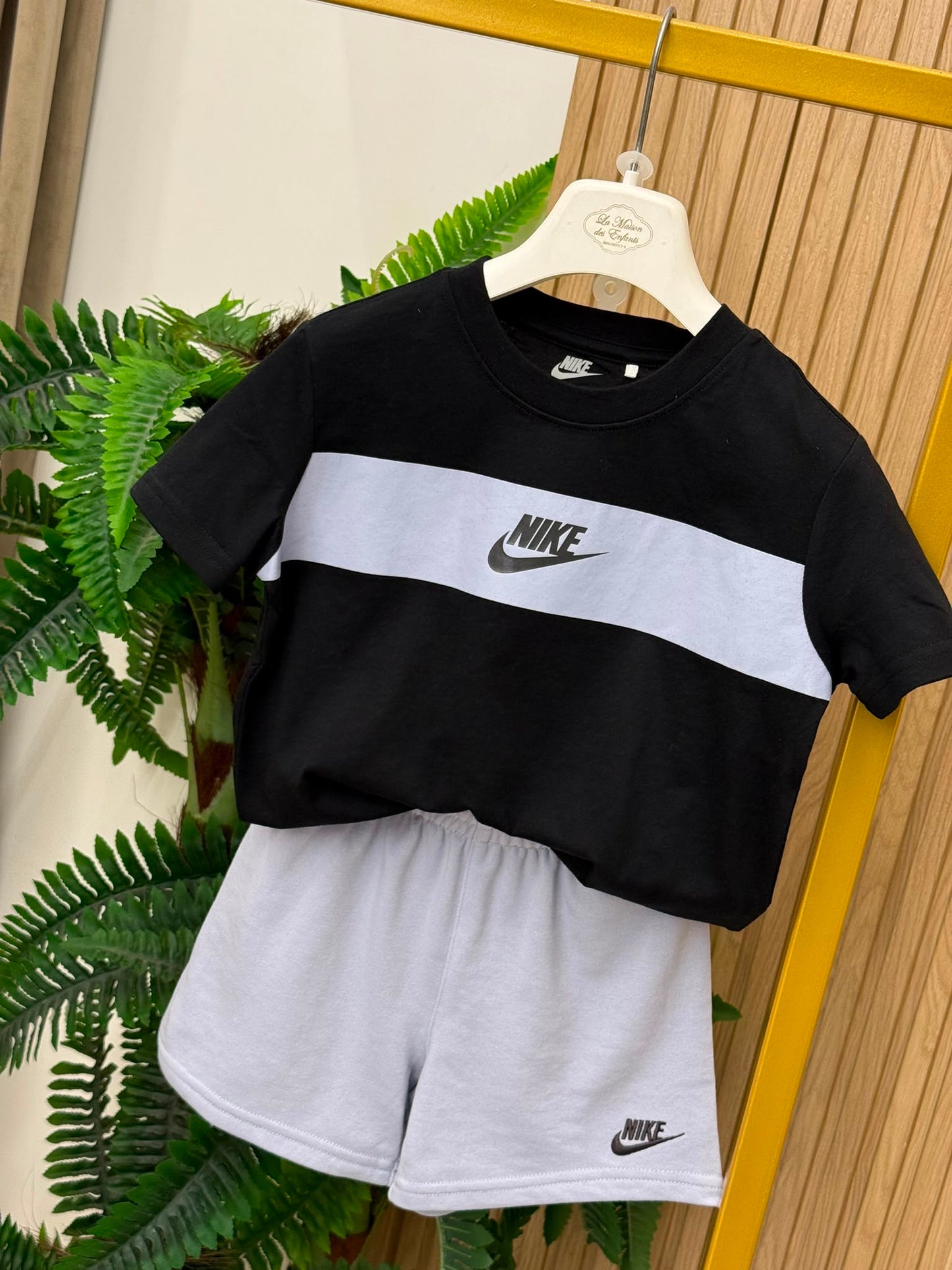 Completo Nike Ghost