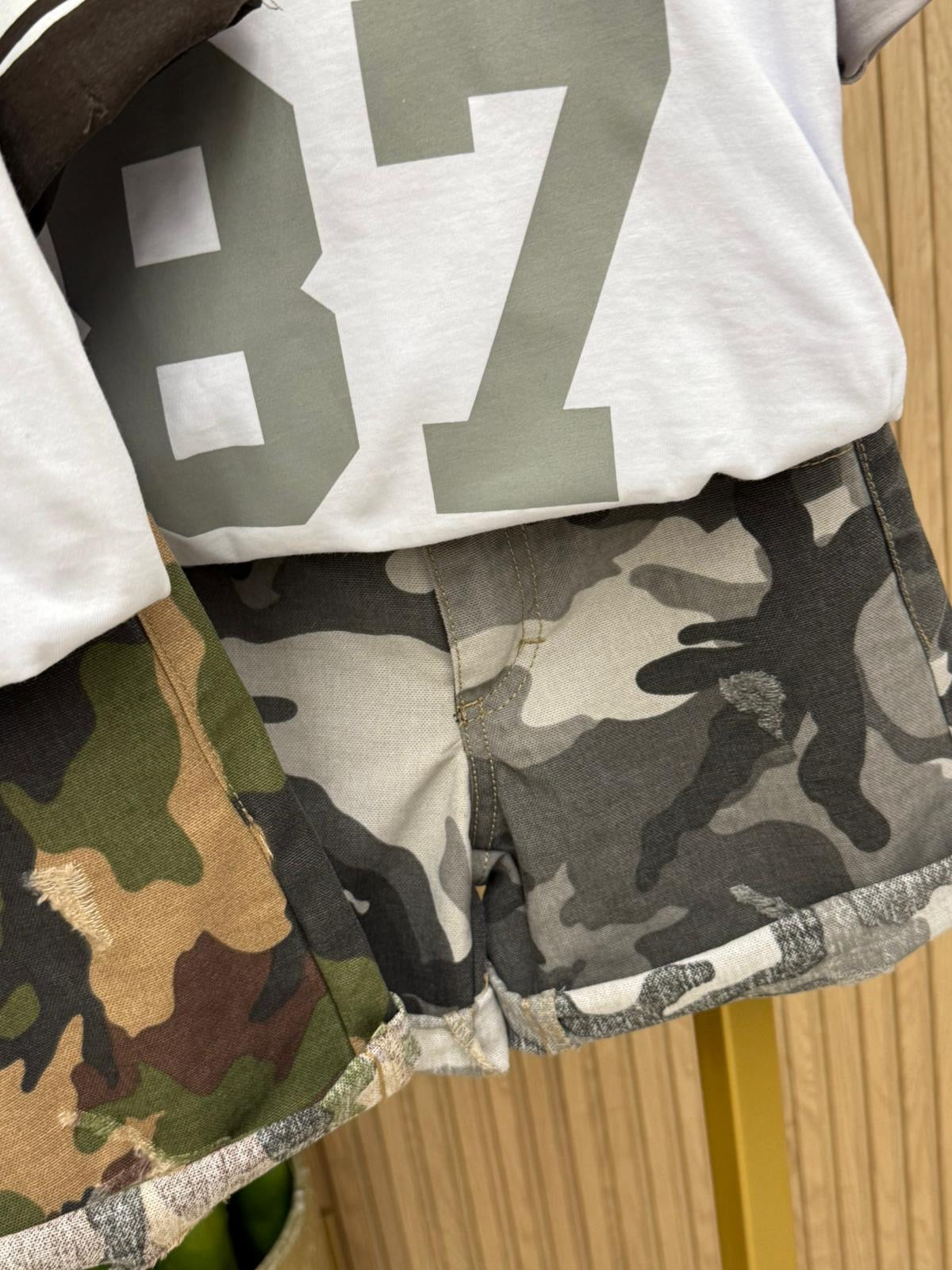 Bermuda Militare 87