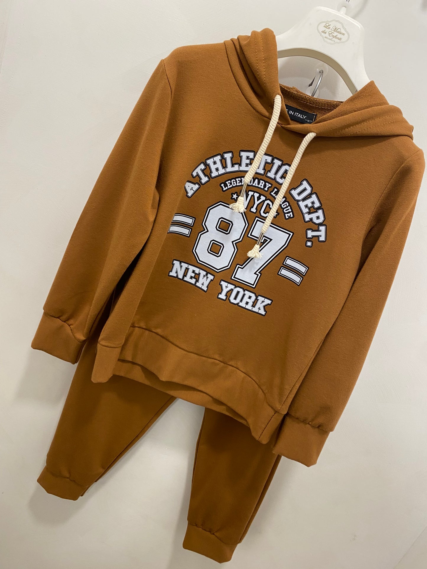 Tuta Ny 87