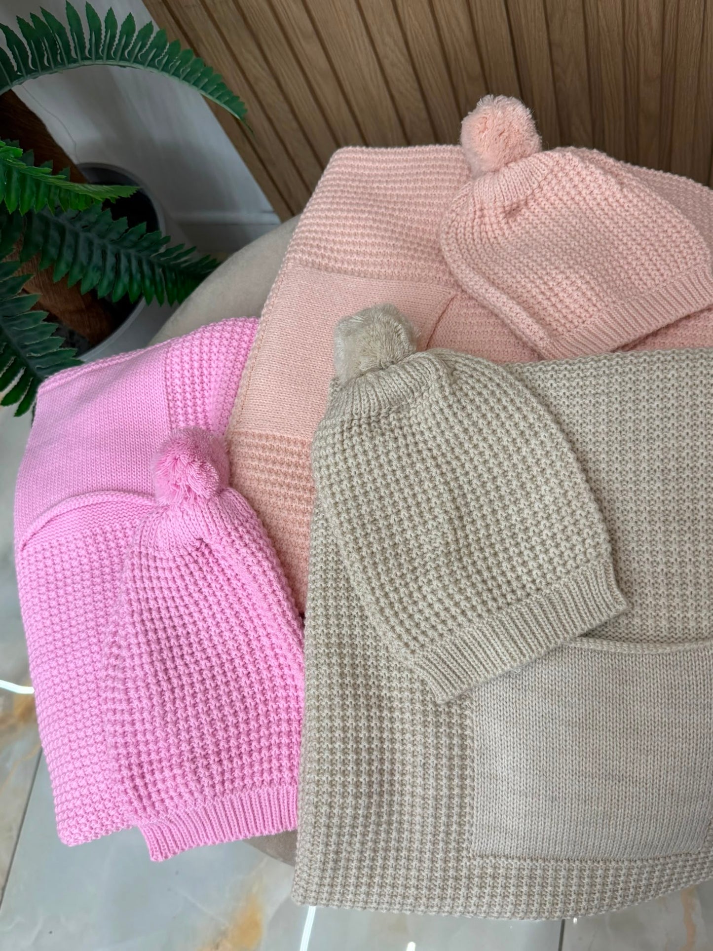 Scialle + cappellino pon