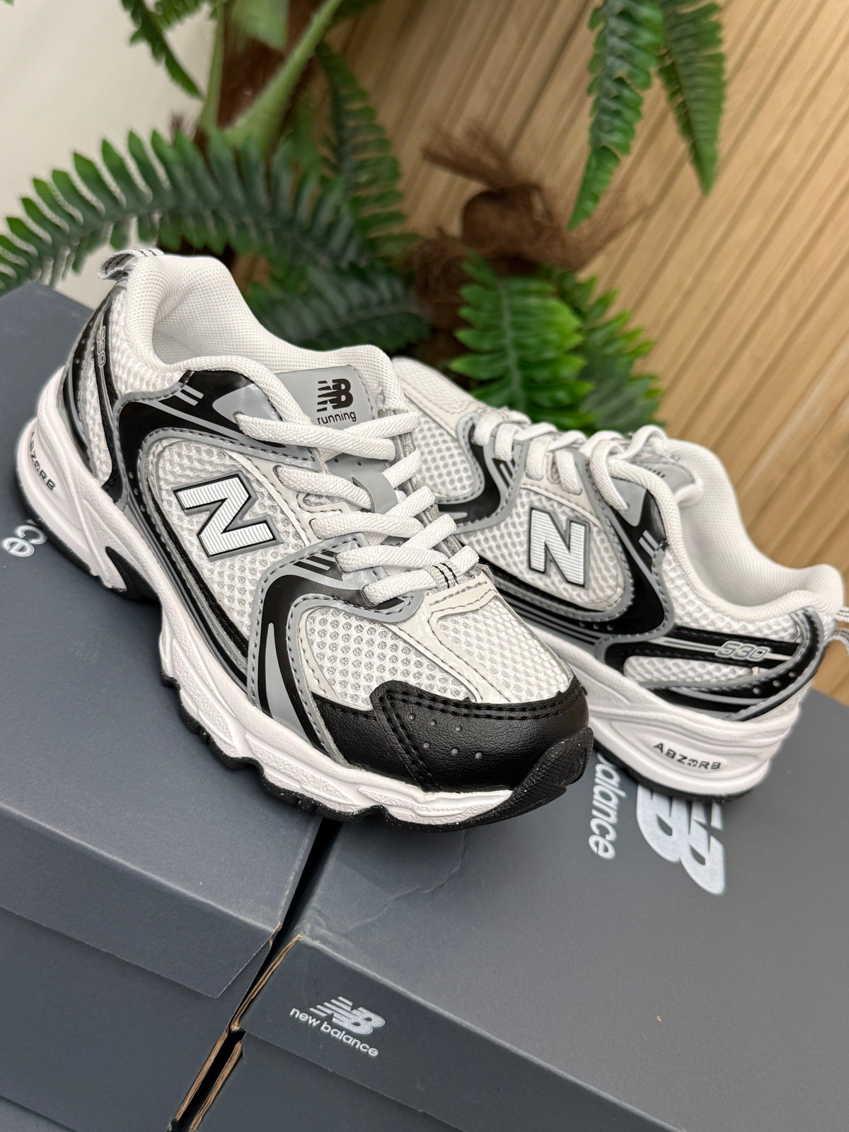 New Balance 530 Metallic