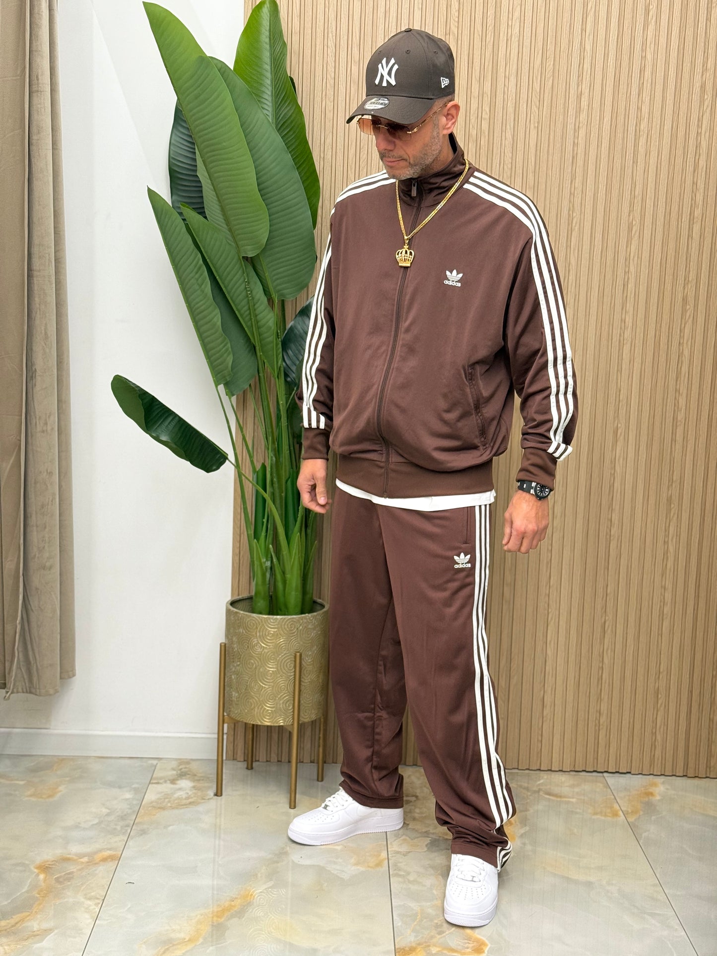 Tuta Adidas Chocolate Buenos