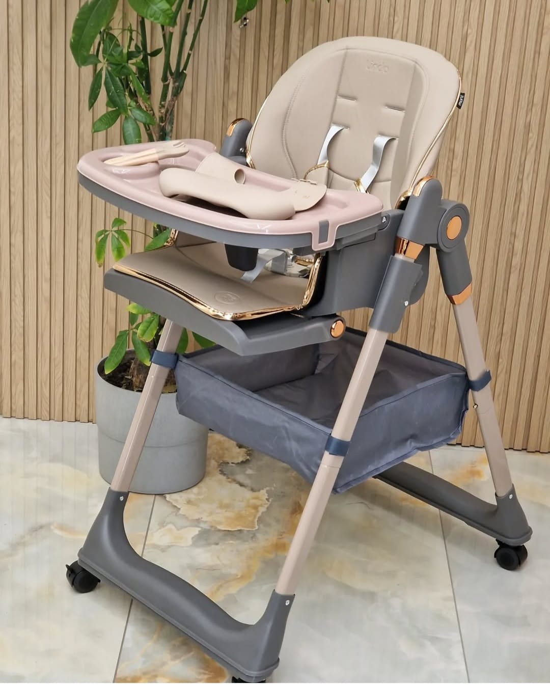 Sediolone Moni Lindo High Chair