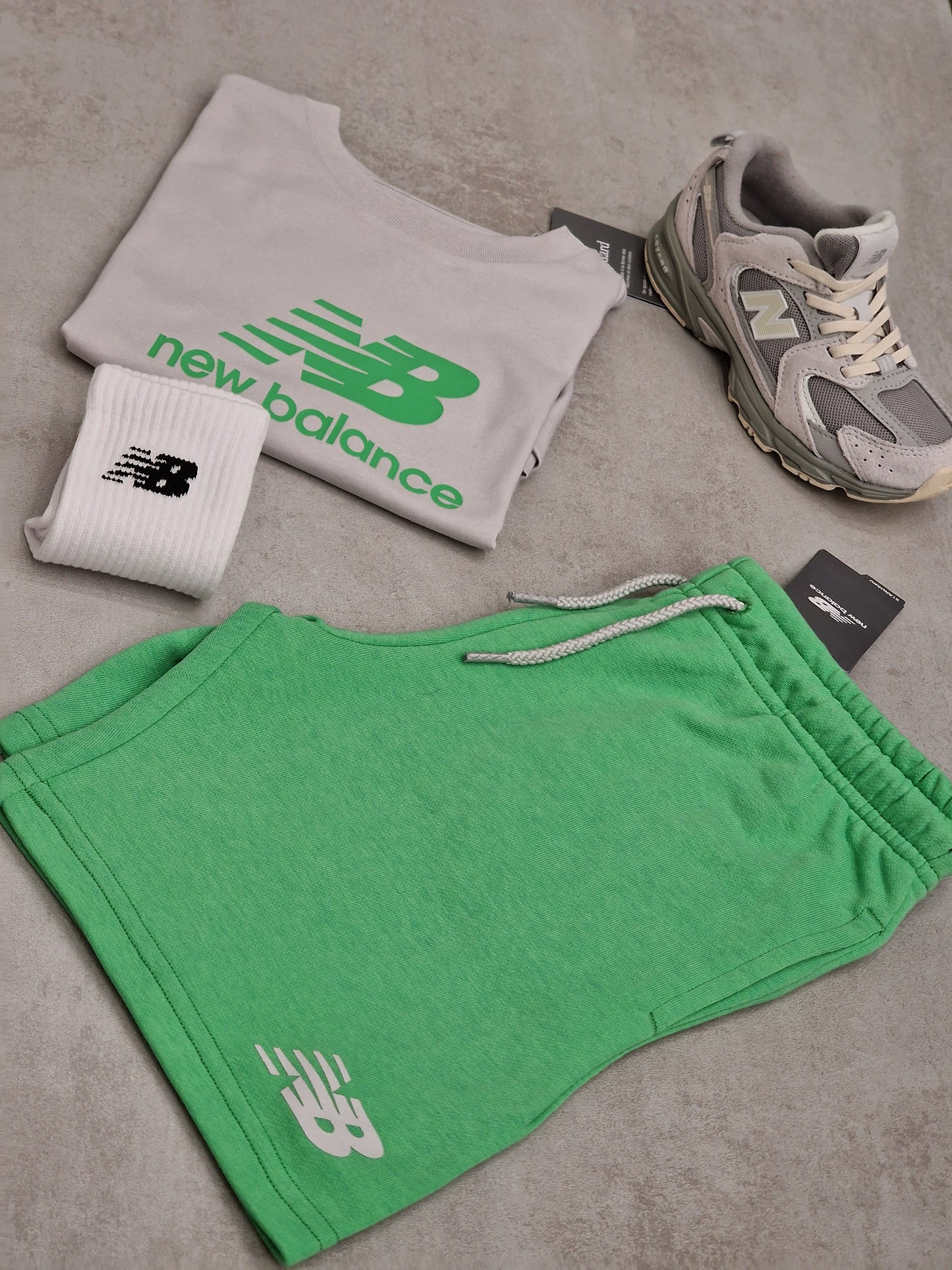 Completo New Balance Green Grey