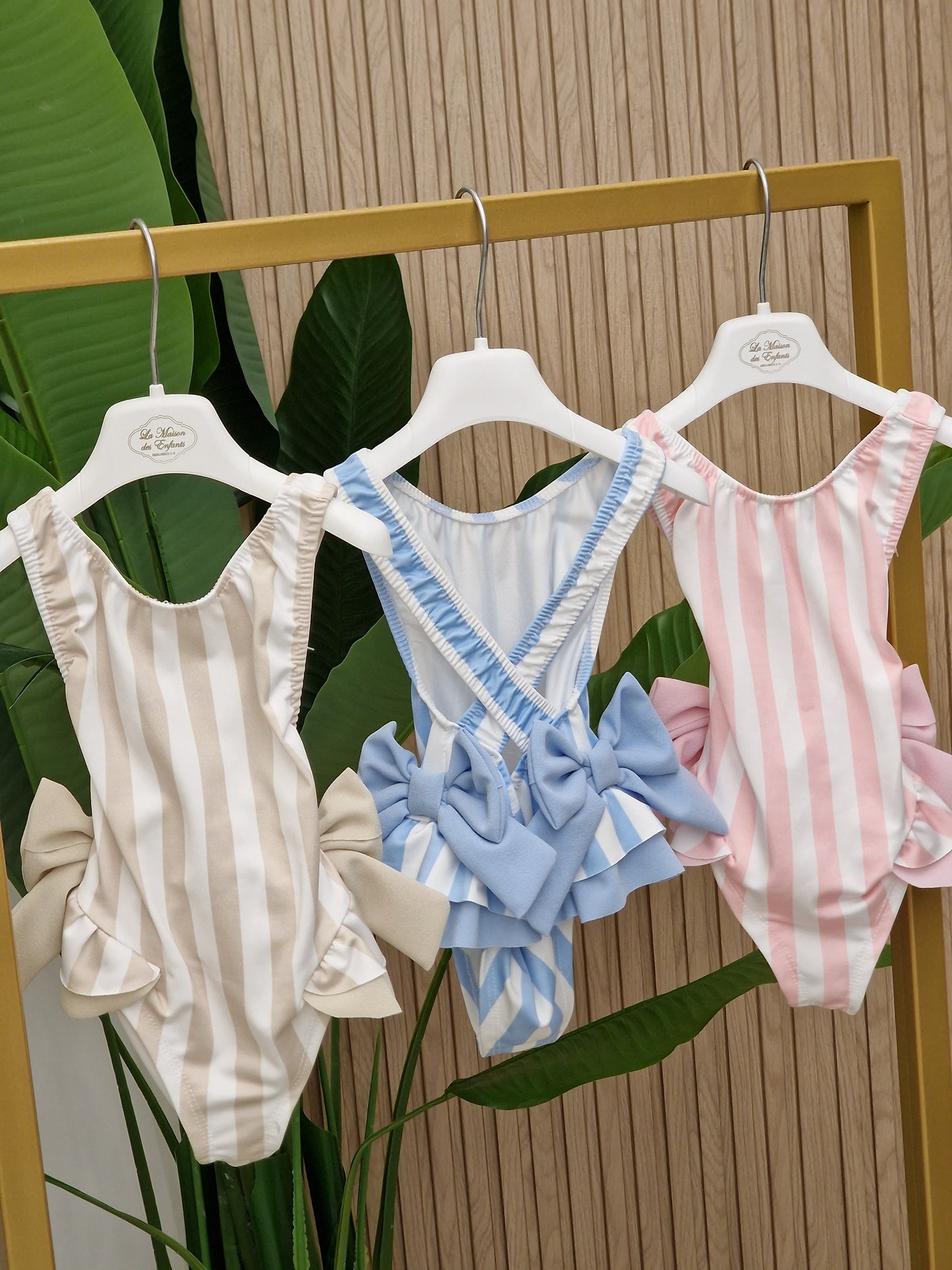 Beachwear Bow Lines