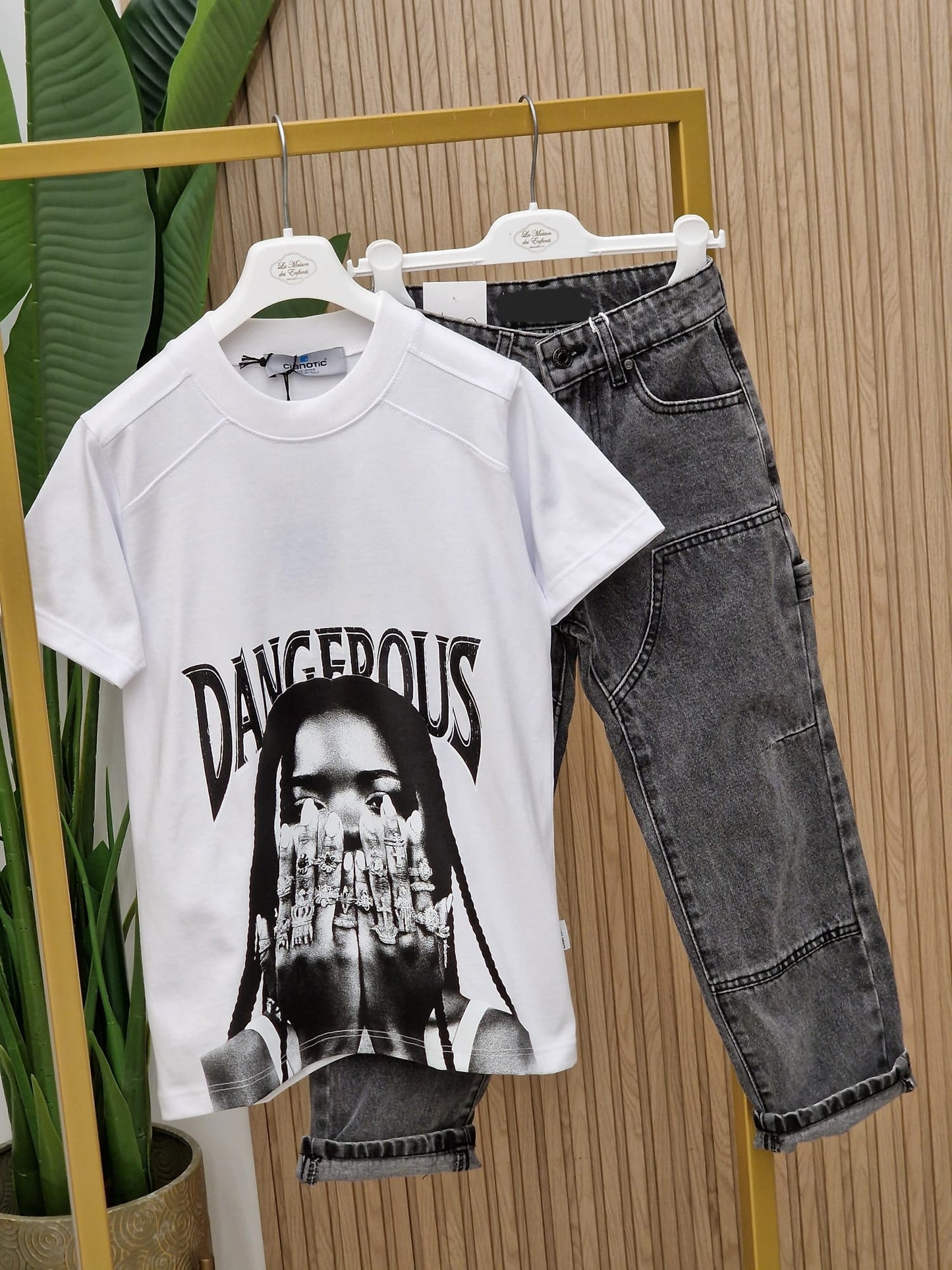Shirt Cianotic Dangerous