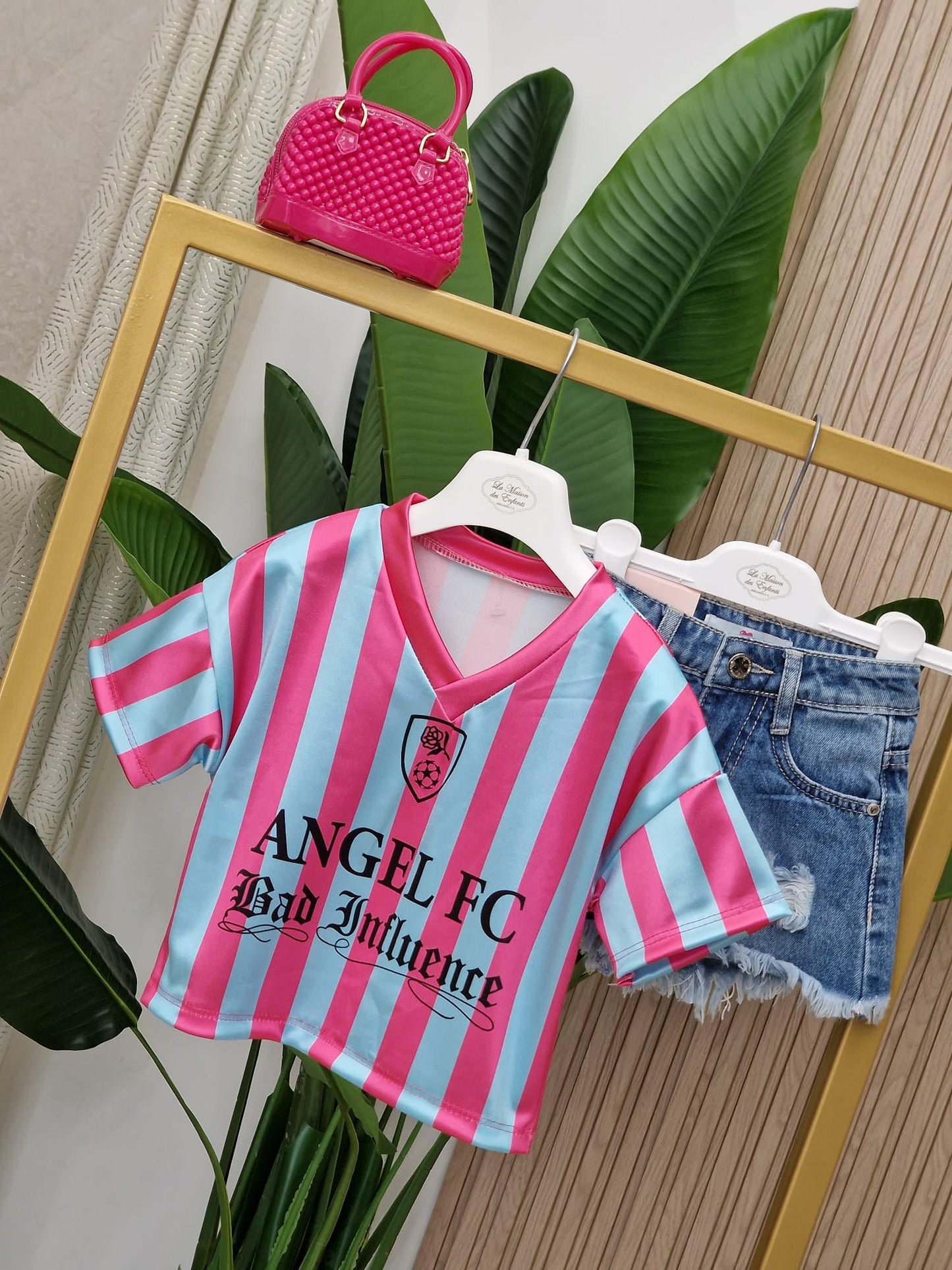 Shirt Influence