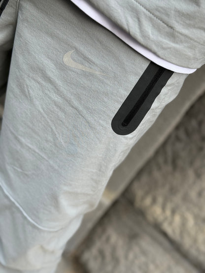 Tuta Paris Saint Germain Tech Nike