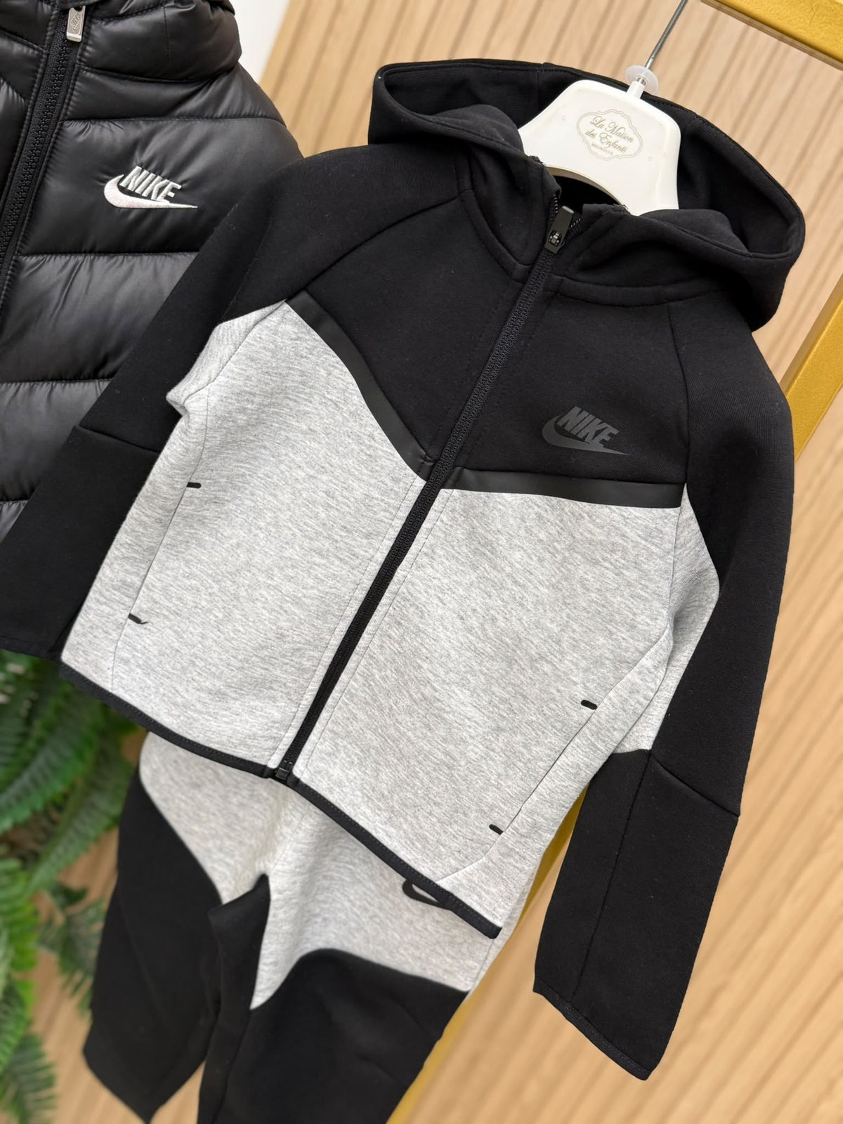 Tuta Nike Tech Fleece