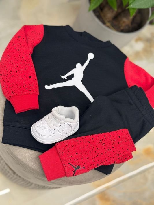 Tuta jordan nera e red pois