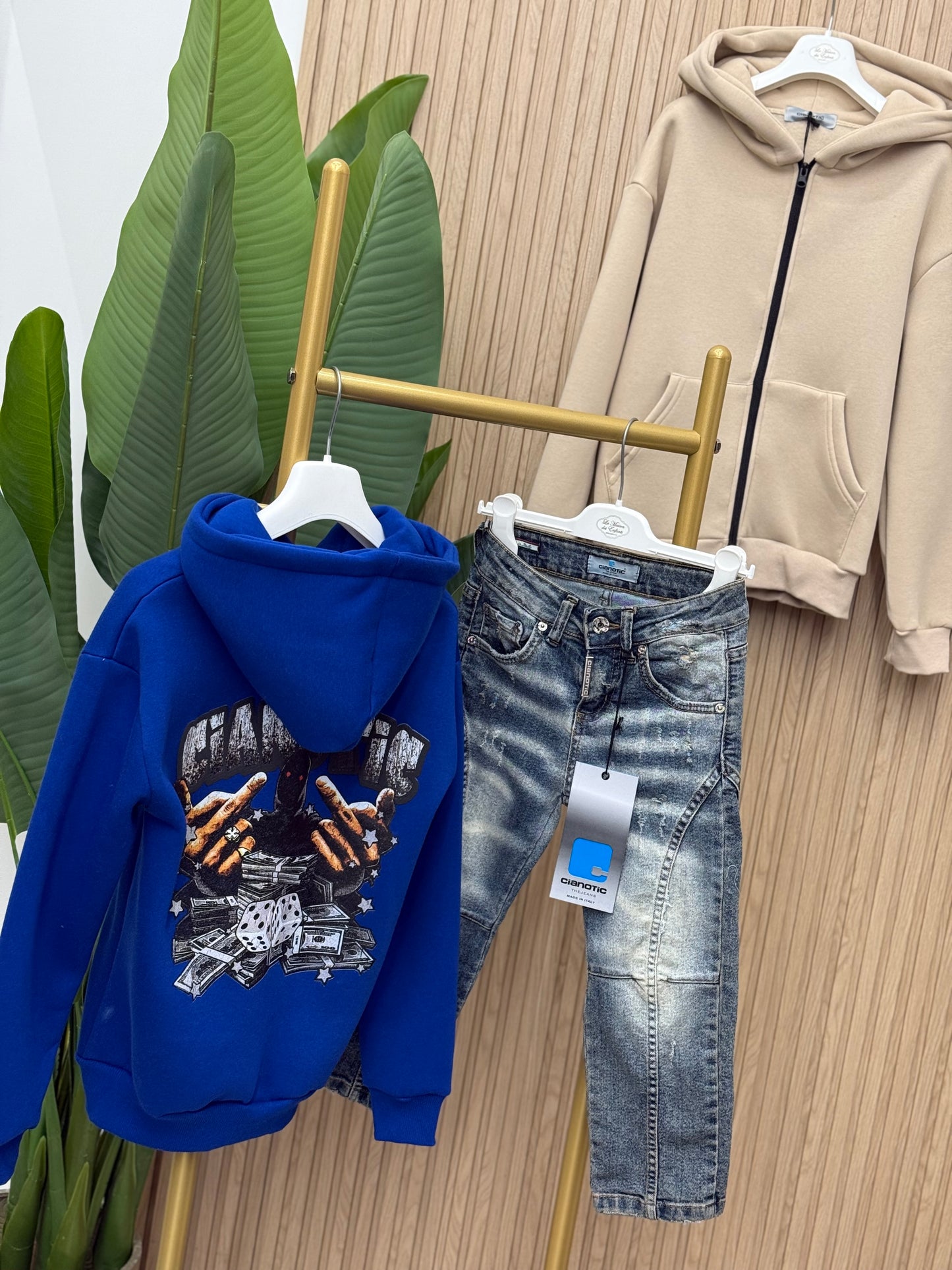 Felpa Cianotic Dados