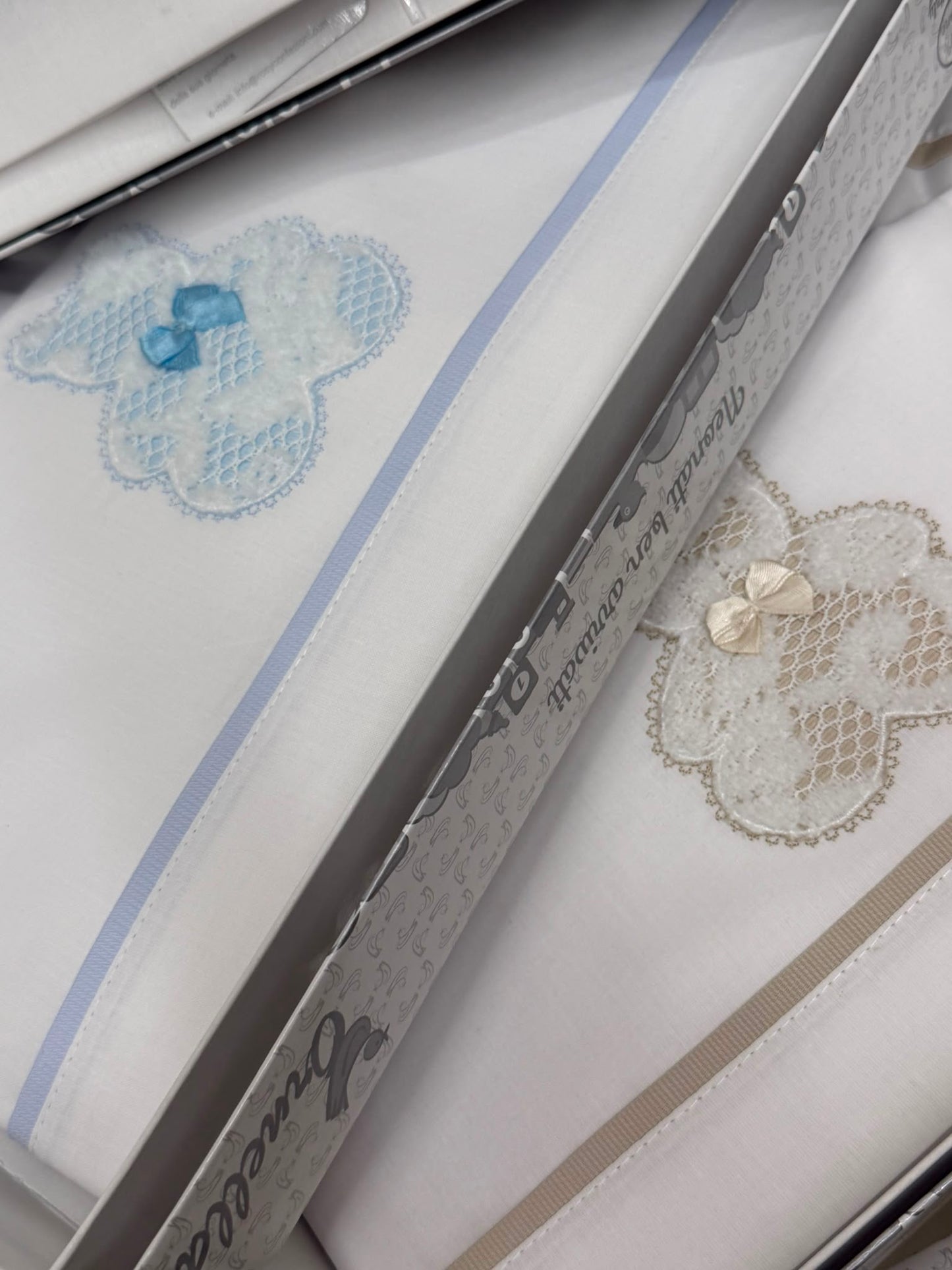 Set lenzuola Teddy ricamato