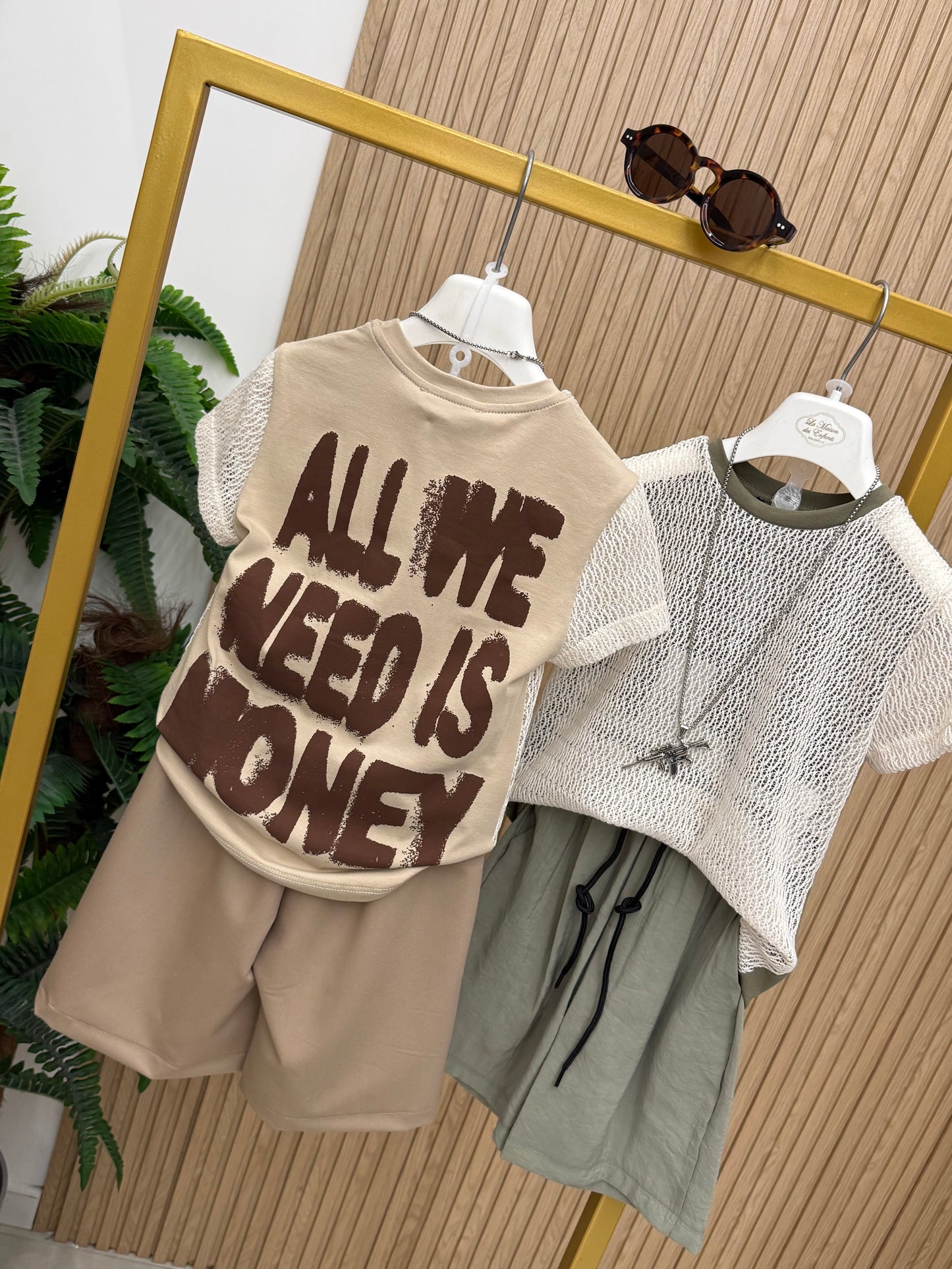 Coordinato Need Money