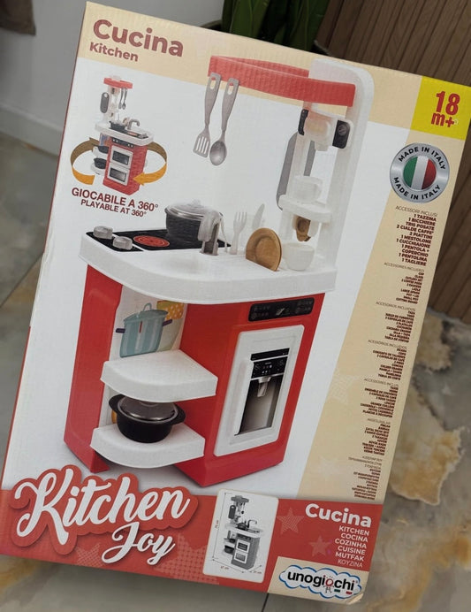 Cucina Kitchen Red