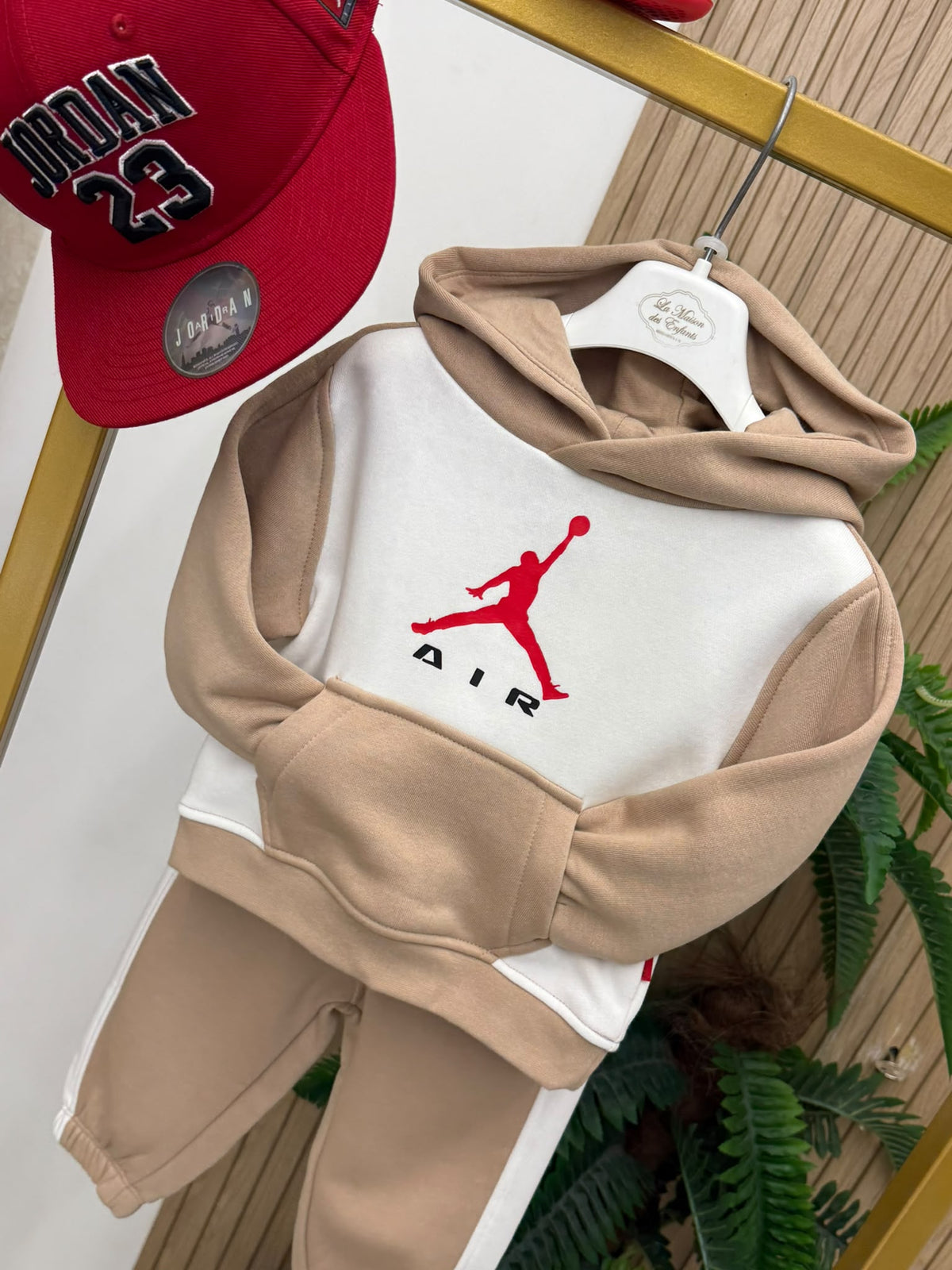 Tuta Jordan Cream White