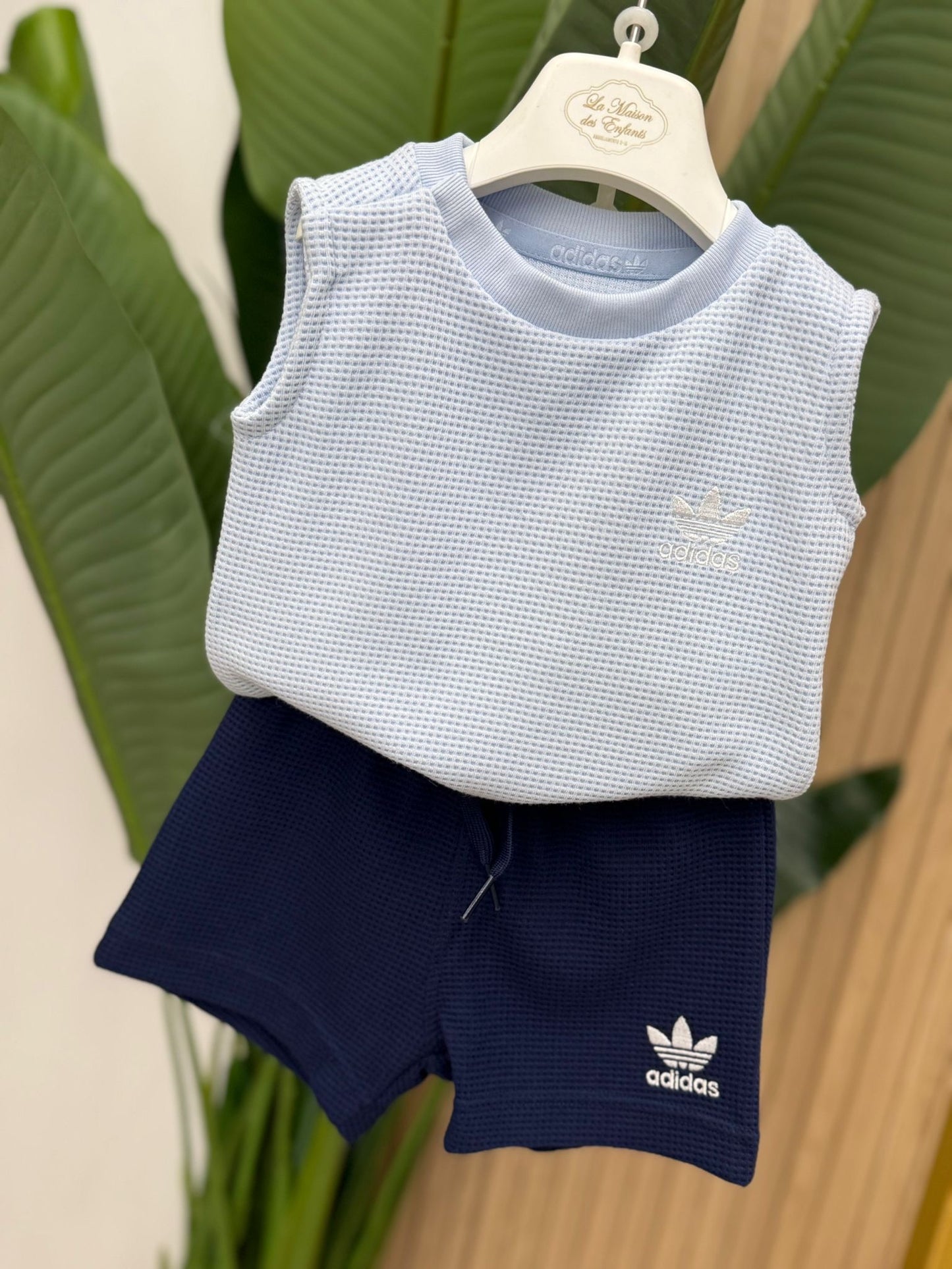 Completo Adidas smanicato