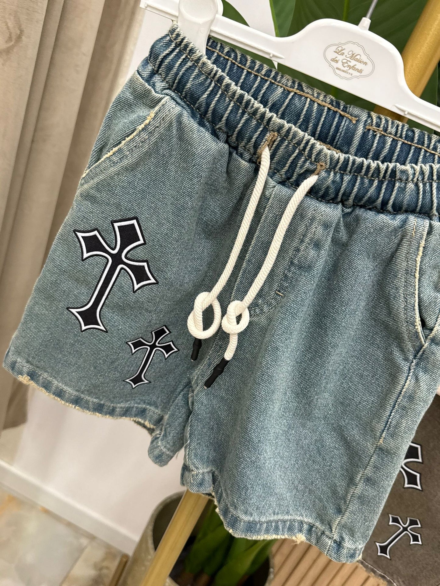 Bermuda cross