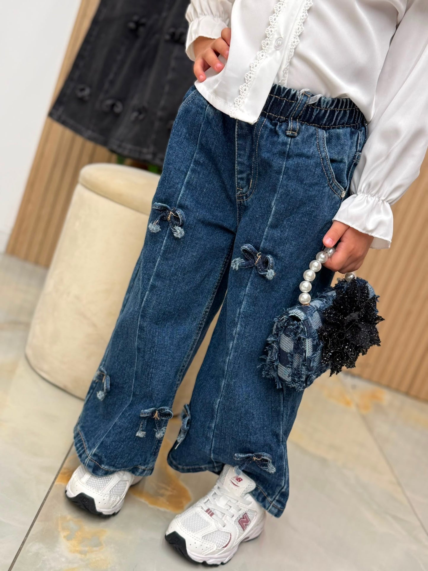 Jeans building flake