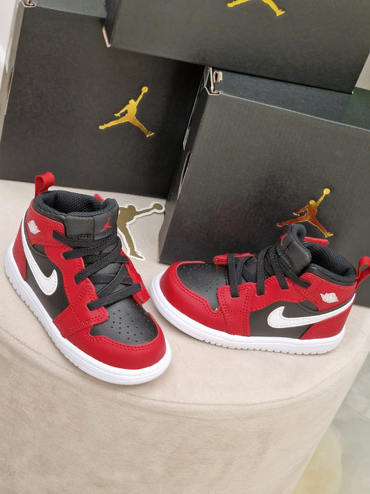 Jordan 1 mid