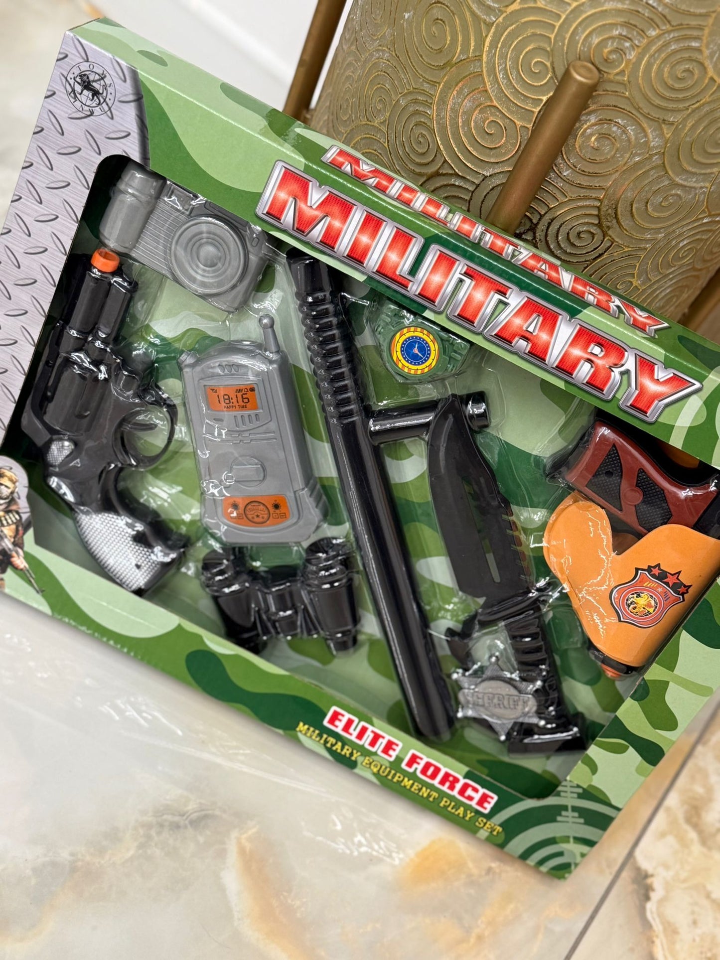 Sets Military
