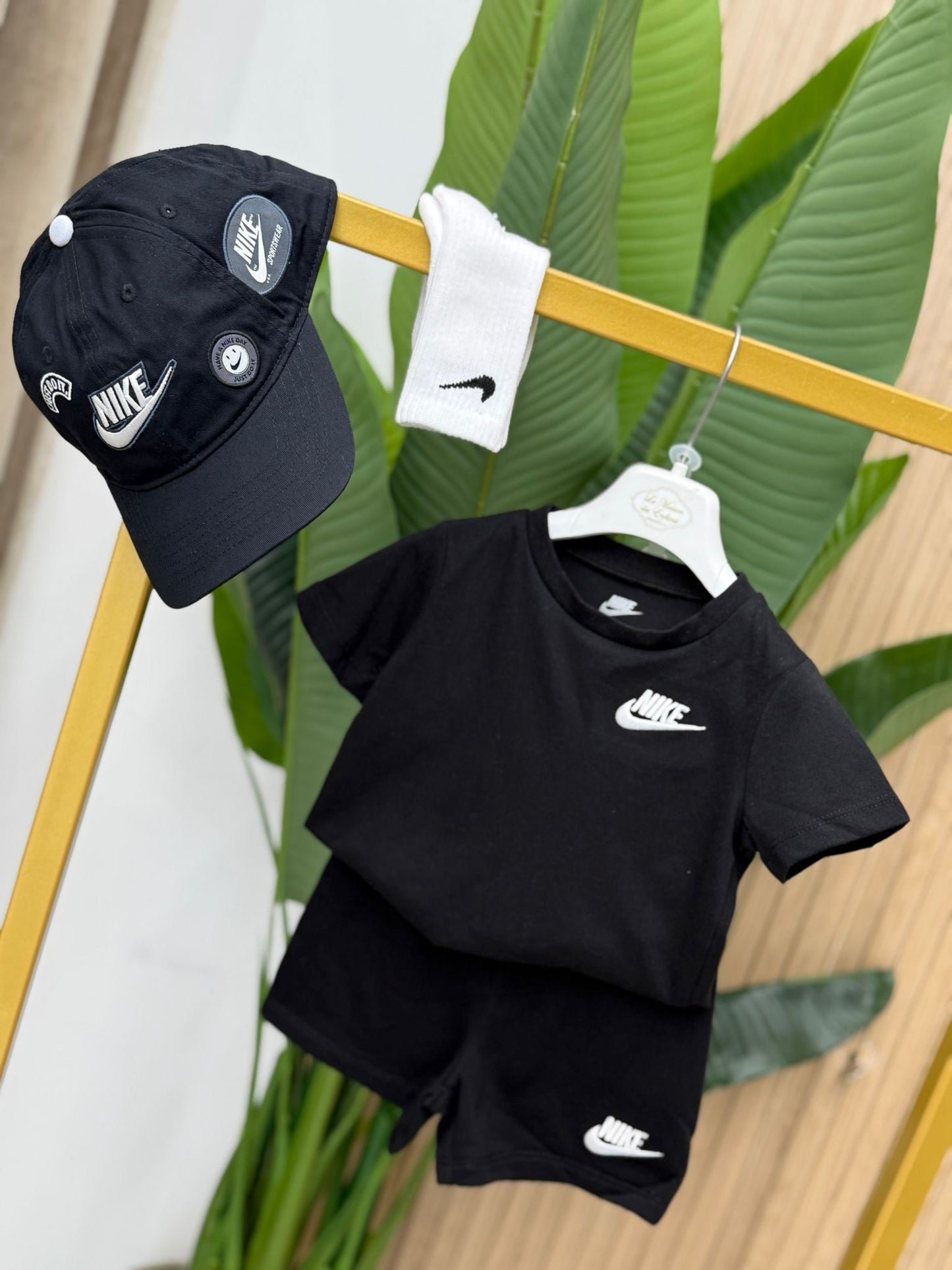 Completo Nike Noir Ming