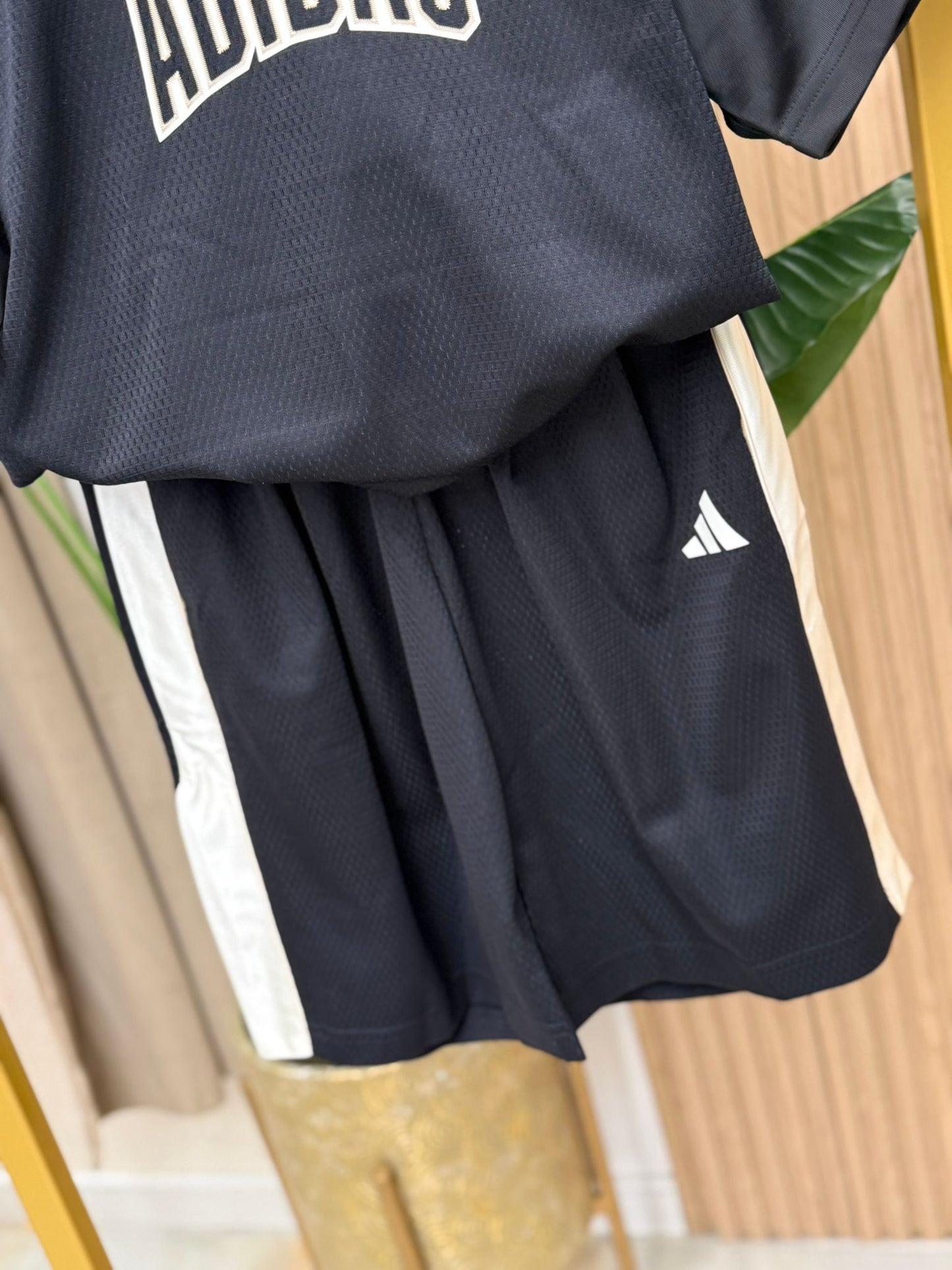 Completo Adidas Pop Lucid