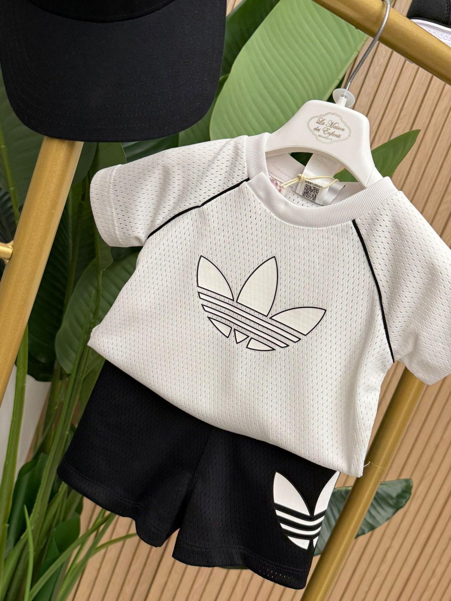 Completo Adidas Pierced