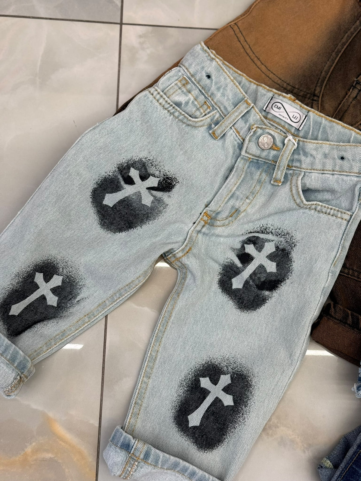 Jeans winner