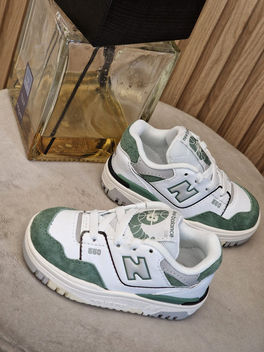 New Balance 550