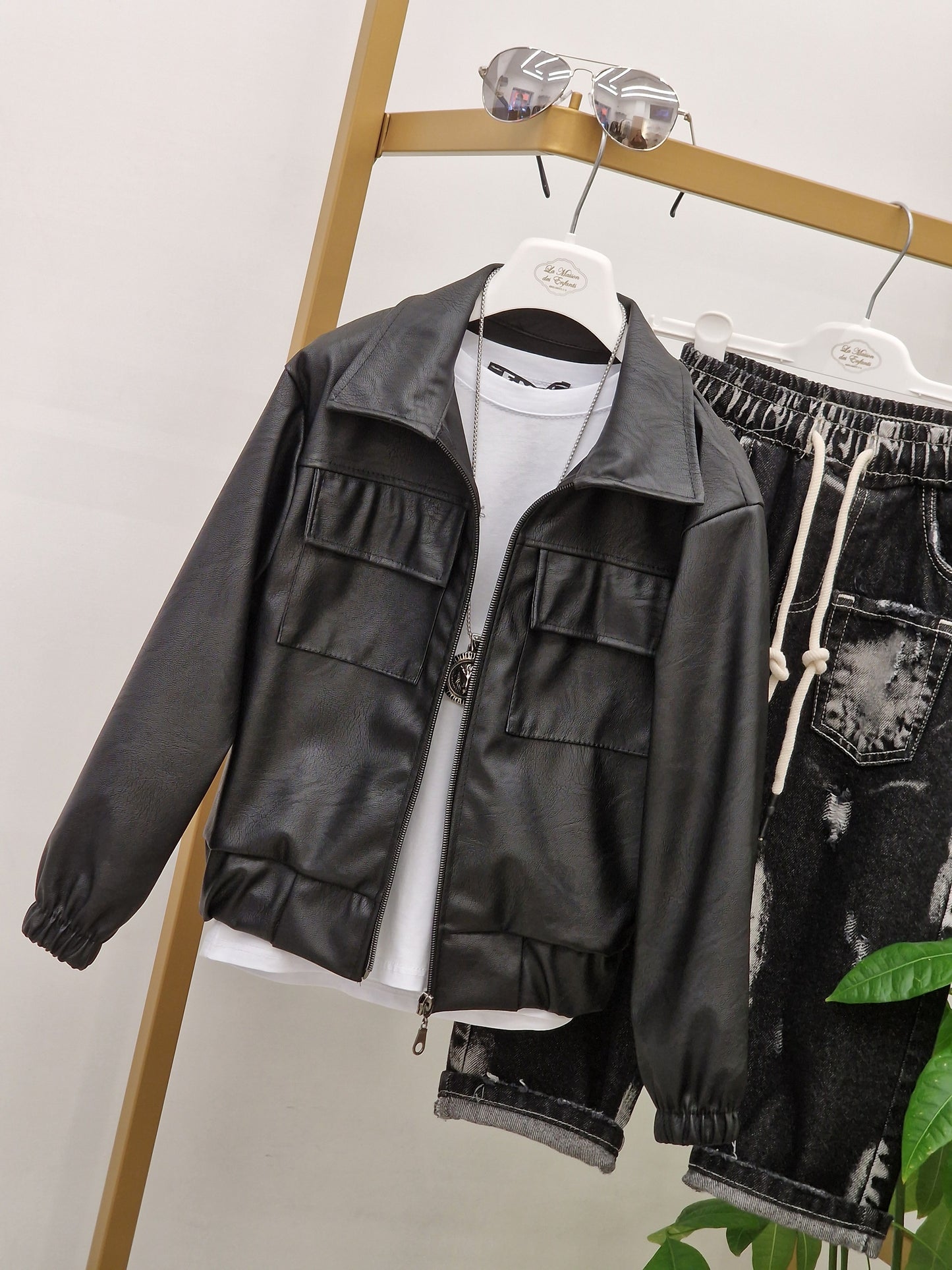 Jacket strike