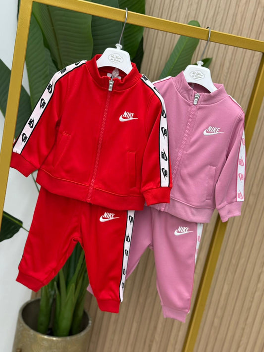 Tuta Nike University
